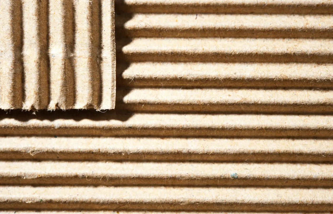 Corrugated board flute cross section